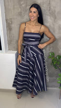Load image into Gallery viewer, Iris Dress
